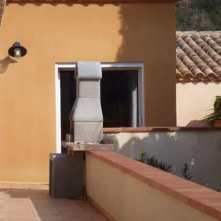 Au Bon Vivre Apartment *